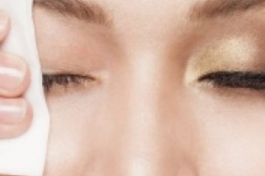 Don't Sleep in your Makeup!